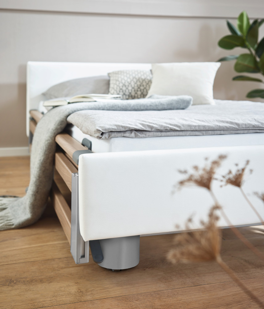 Pflegebett Burmeier Regia Niederflurbett inkl. geteilten Seitengitter – Bild 13